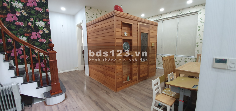 Cho thuê biệt thự 2 tầng khu Vân Nội ngay sát chân cầu Nhật Tân