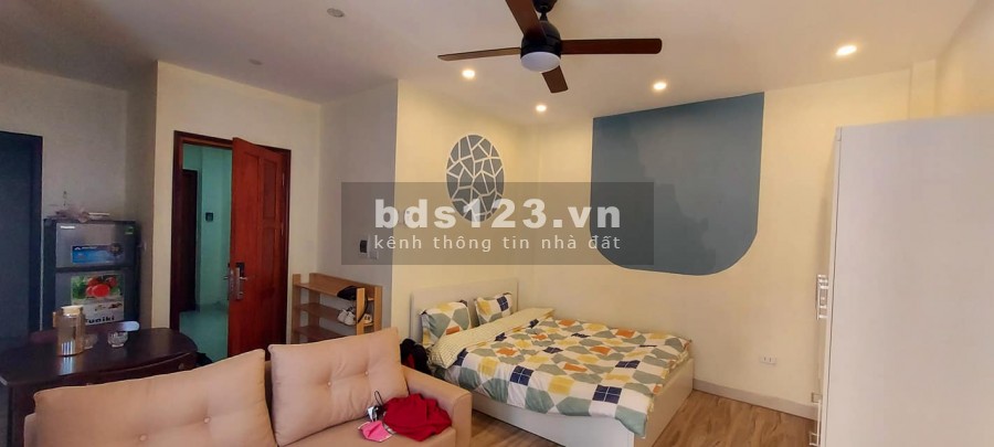Bán nhà Cầu Giấy, lô góc, ô tô, kinh doanh, 130m2 x 4T, MT 7.5m, 16.4 tỷ.