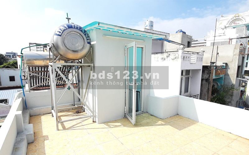 BÁN NHÀ HUỲNH VĂN BÁNH PHÚ NHUẬN - 38M2 CHỈ NHỈNH 4 TỶ - Ô TÔ - CÁCH NHÀ 20M2