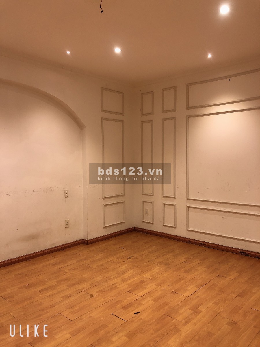 Cho thuê nhà mặt tiền đường 2/9 hải châu đà nẵng diện tích 210 m² ngang 7m