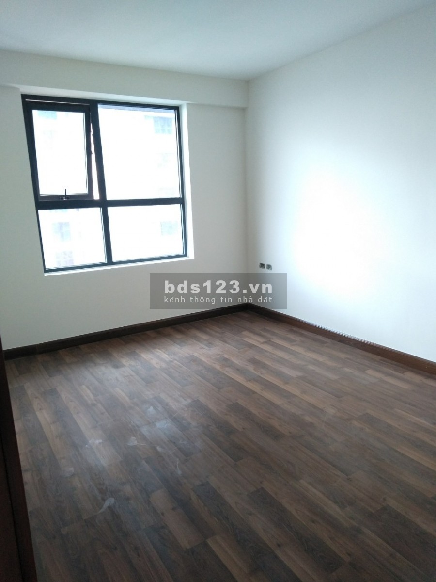 Chính chủ bán gấp căn 3 ngủ 114m2 tại Goldmark City giá chỉ 3.1 tỷ, bao phí