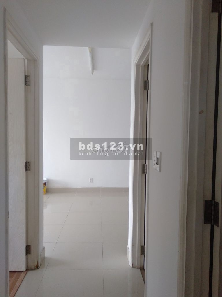 Nữ ở GHÉP CHUNG CƯ CITIHOME 2PN-2WC FULL NỘI THẤT