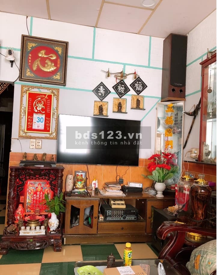 Nhà bán Gò Vấp cách 1 căn mặt tiền Nguyễn Tư Giản hẻm xe tải 10m 44m2 giá 3.8 tỷ