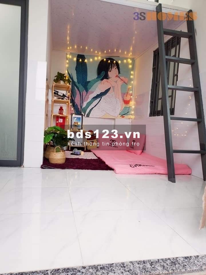 Chỉ còn 1 phòng duy nhất ngay CV Làng Hoa có ban công riêng.