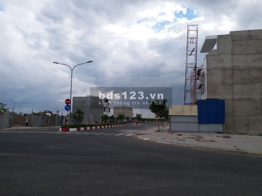 Đất ngay trung tâm hành chính trảng bom, mặt tiền Ql1a 14tr/m2. Shr,thổ cư, còn vài lô lh ngay 0972094730