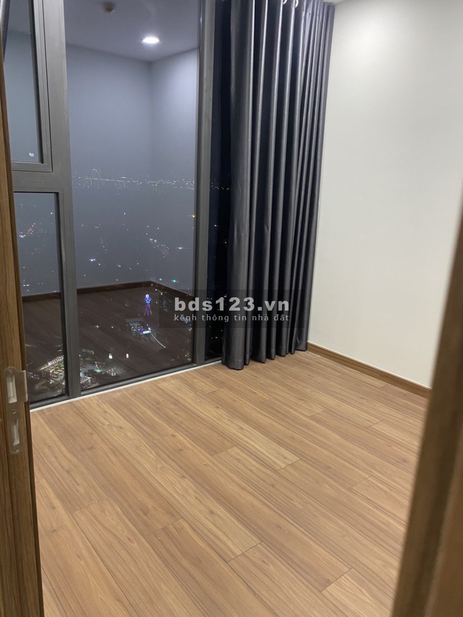 Eco Green cho thuê căn góc 2PN tầng cao tháp HR2 view Q1, LandMark thông thoáng 11 triệu/tháng