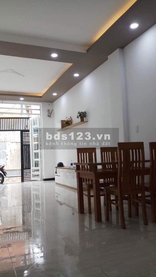 XE HƠI VÀO TẬN NHÀ MẶT TIỀN 4m 2 TẦNG NGAY TRUNG TÂM QUẬN 7 - GẦN SIÊU THỊ BIG C - GIÁ CHỈ 4.1 TỶ