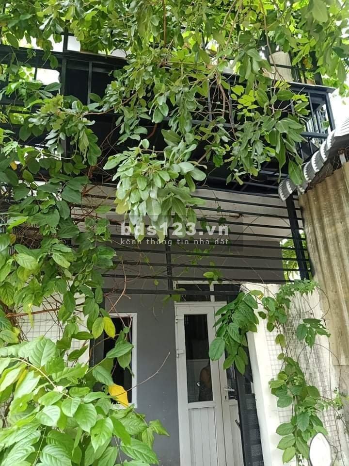 Bán nhà góc 2 mặt tiền phường Bình Thọ quận Thủ Đức diện tích lớn đường ô tô thông thoáng