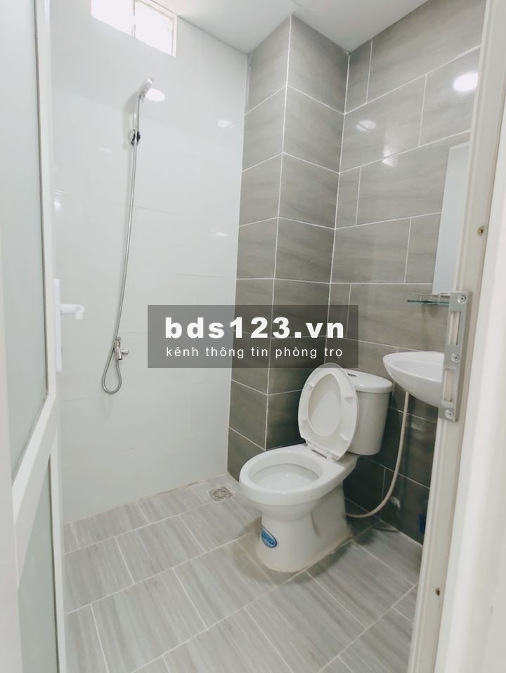 PHÒNG CÓ GÁC SẠCH SẼ AN NINH PHẠM VĂN BẠCH Q.TÂN BÌNH CHỈ 3TR