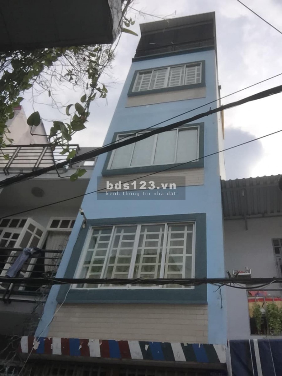 BÁN NHÀ QUẬN 4 NGUYỄN TẤT THÀNH 3.45 TỶ TẶNG NỘI THẤT KO QH HXH.