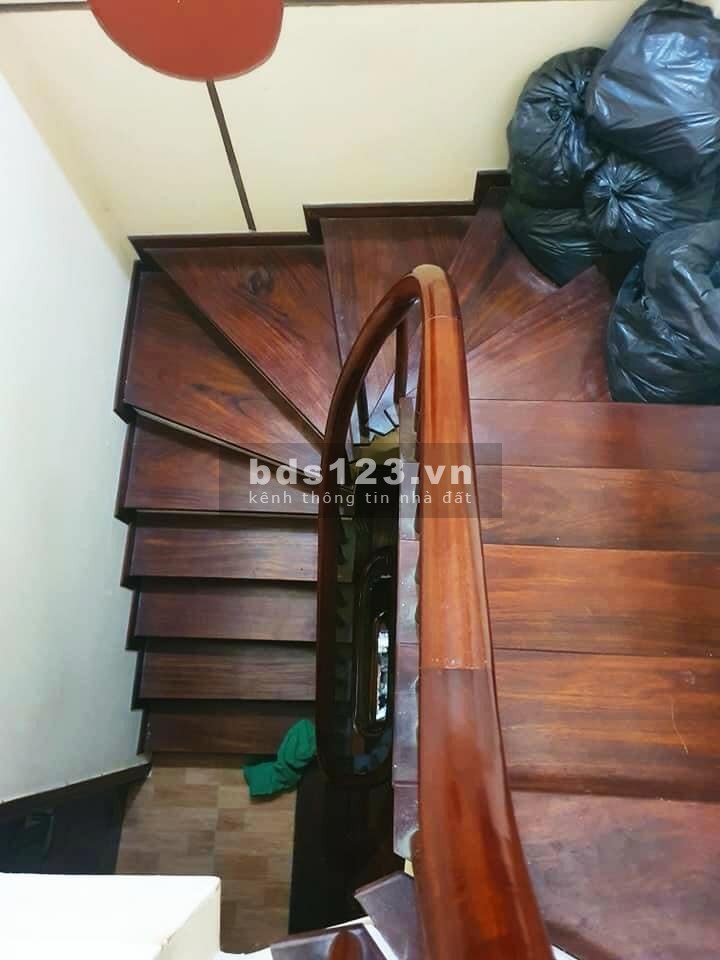 Oto đỗ cửa ba bước ra phố 50m2*3T Minh Khai chỉ nhỉnh 3 tỷ