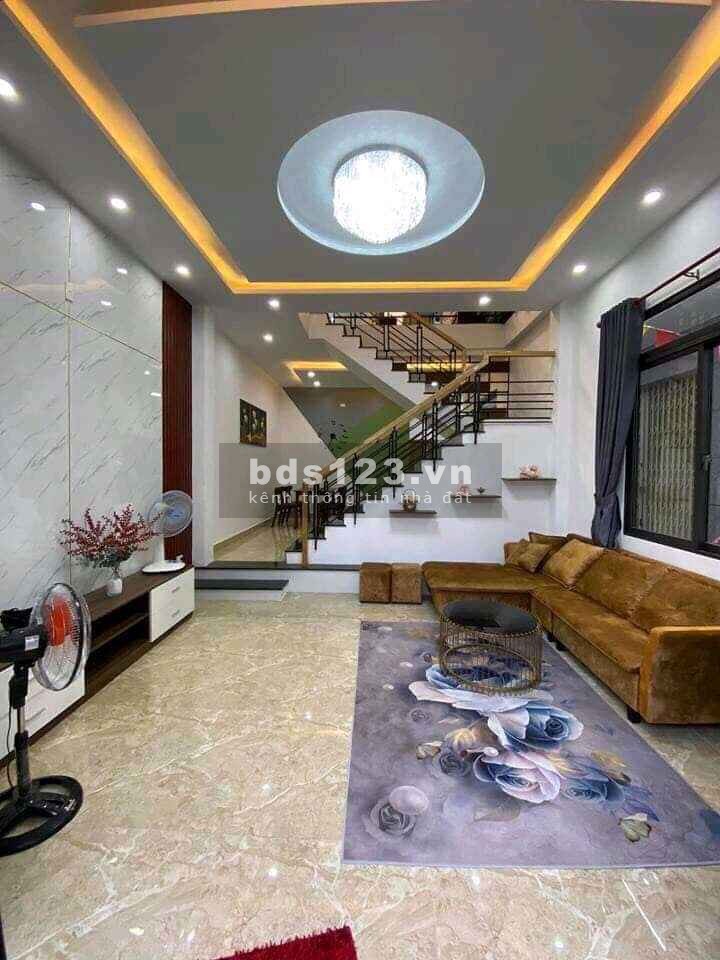 Còn 1 căn duy nhất bên đường Đoàn Nguyên Tuấn, SHR