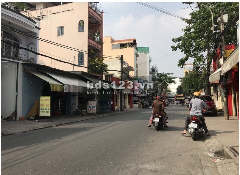 Bán nhà MTKD Nguyễn Súy DT4,35x10,4m Cấp 4. Giá 6,7 tỷ TL