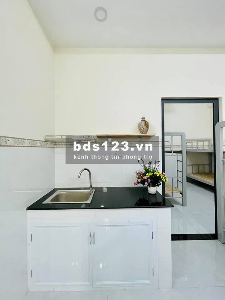 Cho thuê phòng mới xây tại quận 12 gần trường ĐH Nguyễn tất thành giá 2.8 triệu/ tháng
