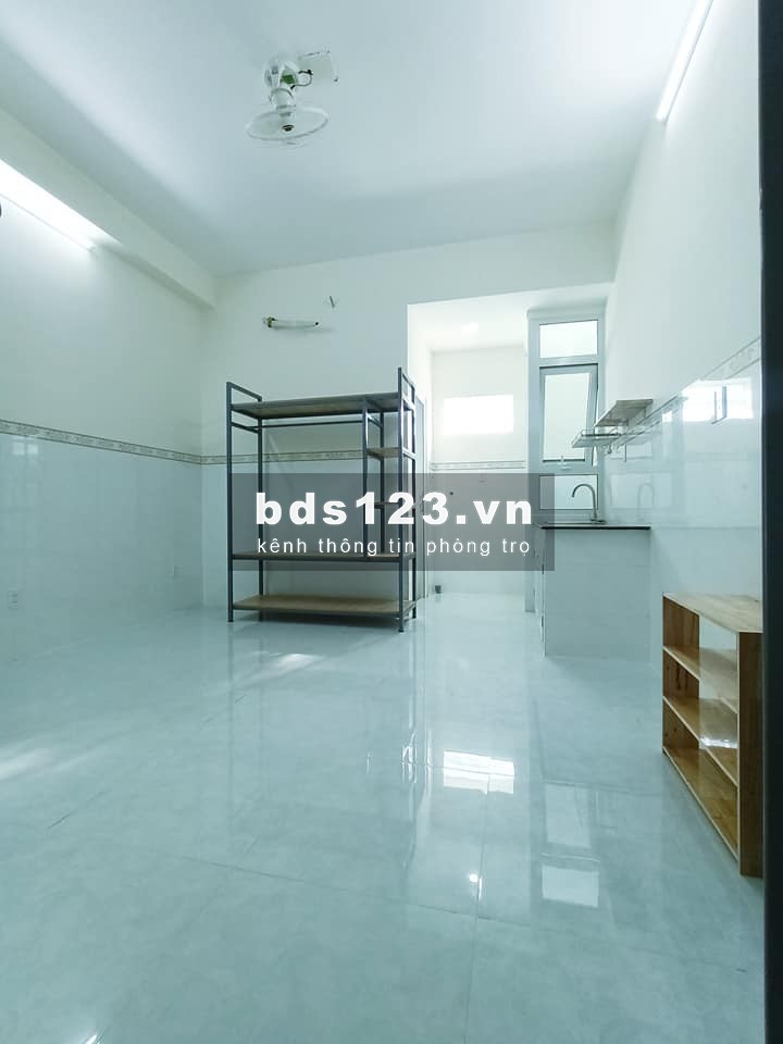 Cho thuê phòng mới xây tại quận 12 gần trường ĐH Nguyễn tất thành giá 2.8 triệu/ tháng