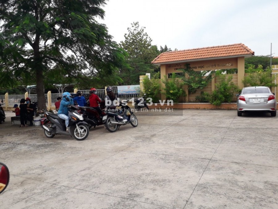 BÁN ĐẤT TẶNG NHÀ TRỌ MỚI XÂY NGAY KCN, SỔ RIÊNG CHÍNH CHỦ