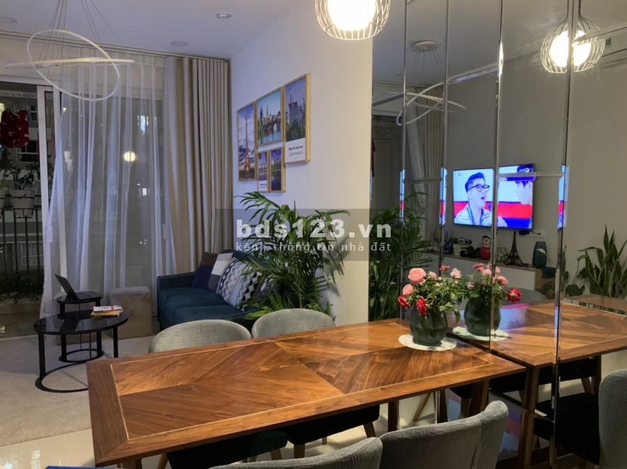 Cần bán gấp căn hộ giá 4.150 tỷ / GOLDEN MANSION/Novaland khu sân bay 75M/2PN view ngay hồ bơi, nhà Full đẹp,mát