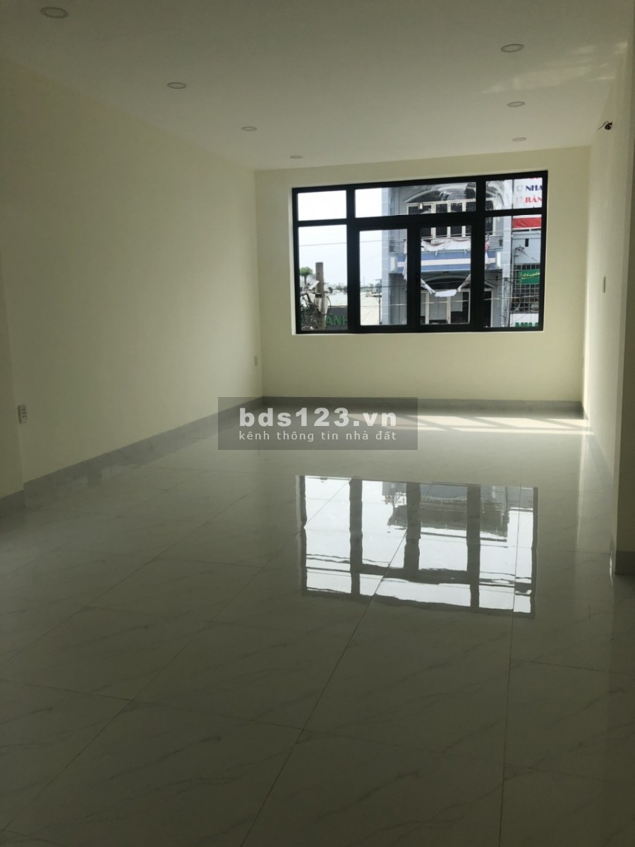 Cho thuê nhà Nguyên Căn 41tr Lâm văn bền Q7  diện tích: 4.1x12.99 dt 150m2
