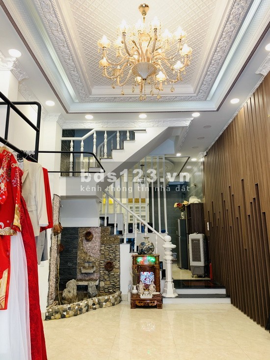 Nhà Đẹp Lung Linh 2 Lầu HXH 502 Huỳnh Tấn Phát, Phường Bình Thuận, Quận 7