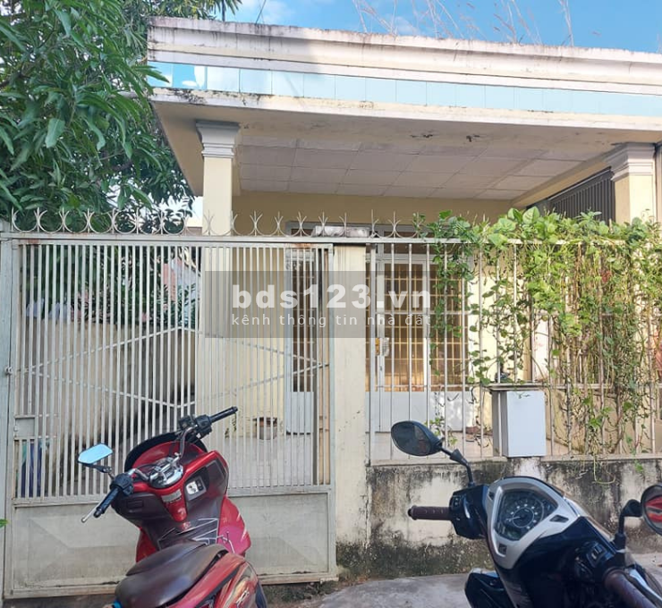 Bán nhà SD 100m2 Đường 39, P. Linh Đông, Tp. Thủ Đức 2.7 tỷ TL