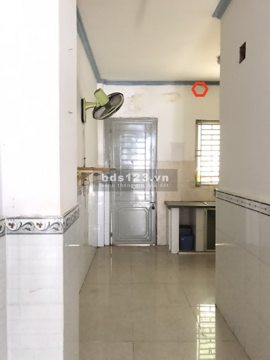 MT HXT Hoàng Hoa Thám 4x13m, 1trệt, 2lầu, 4pn, 4wc. Giá 22tr.