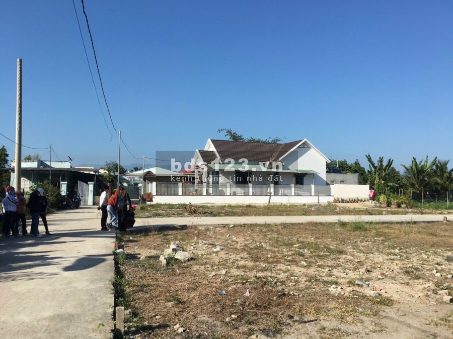 ĐẤT NÊN DIÊN KHÁNH GIÁ TỐT NHẤT KHU VỰC