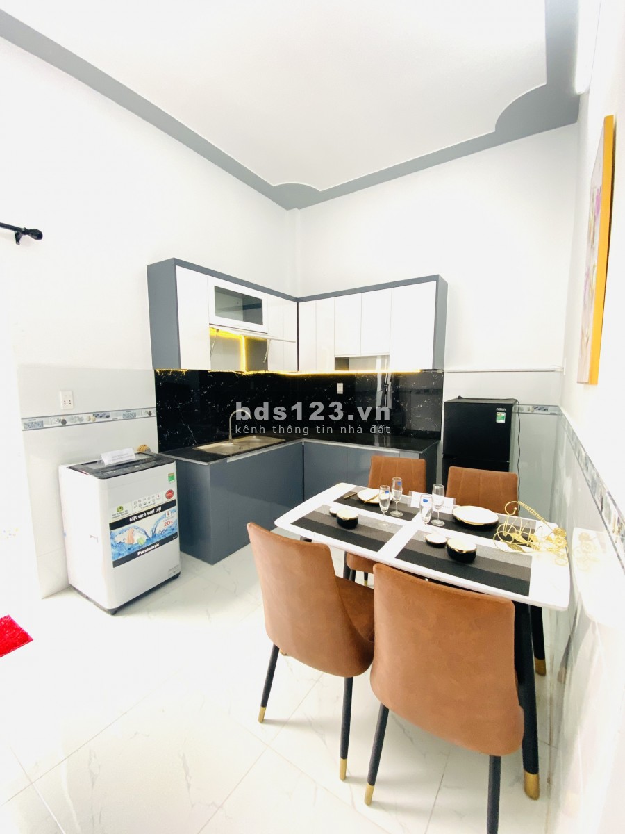 Bán gấp nhà ở Long An 60m2 sổ hồng riêng giá 860 triệu