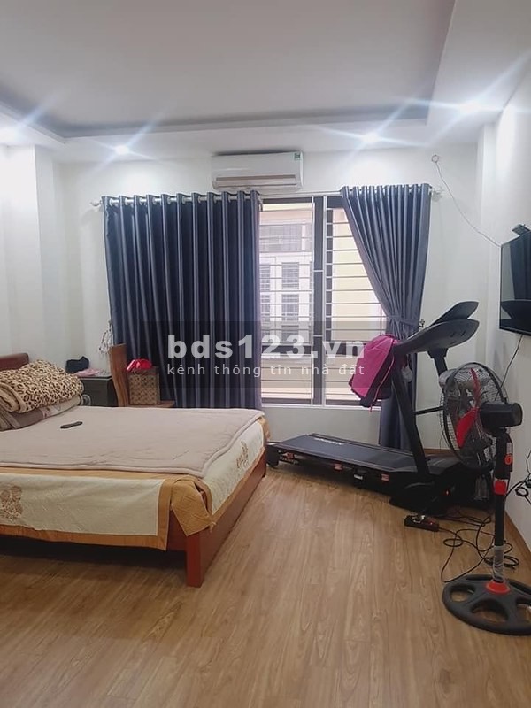 Bán nhà ngõ 1194/136 Chùa Láng, lô góc, ngõ thông, 50m2* 5T, giá 5,1 tỷ