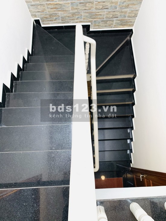 Nhà Đẹp Lung Linh 2 Lầu HXH 502 Huỳnh Tấn Phát, Phường Bình Thuận, Quận 7