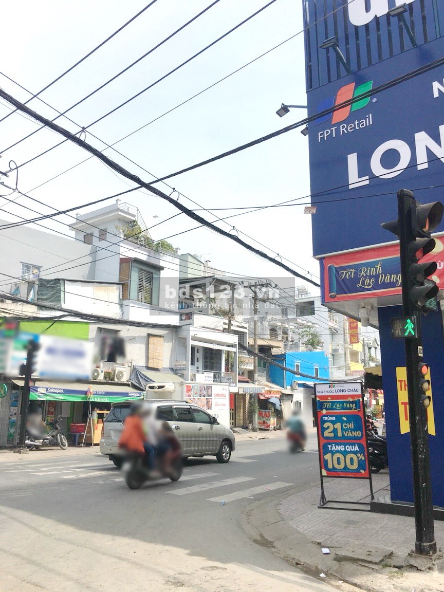 Nhà lửng/1lầu/2pn gần mặt tiền đường Dã Tượng P10 Q8