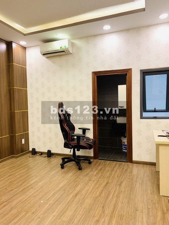 Nhà Đẹp Lung Linh 2 Lầu HXH 502 Huỳnh Tấn Phát, Phường Bình Thuận, Quận 7