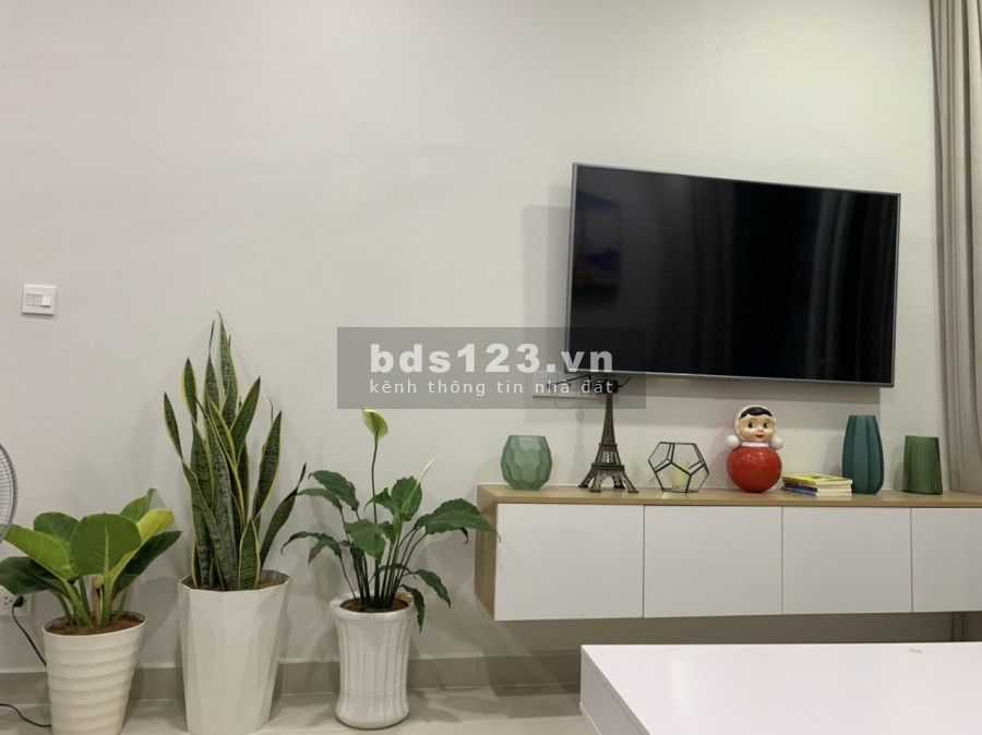 Cần bán gấp căn hộ giá 4.150 tỷ / GOLDEN MANSION/Novaland khu sân bay 75M/2PN view ngay hồ bơi, nhà Full đẹp,mát
