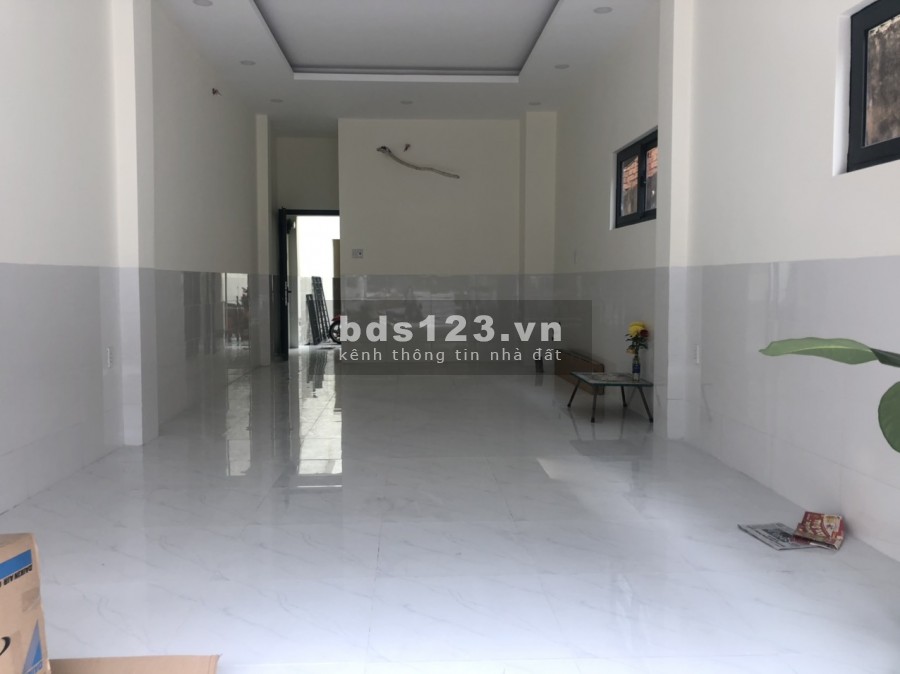 Cho thuê nhà Nguyên Căn 41tr Lâm văn bền Q7  diện tích: 4.1x12.99 dt 150m2