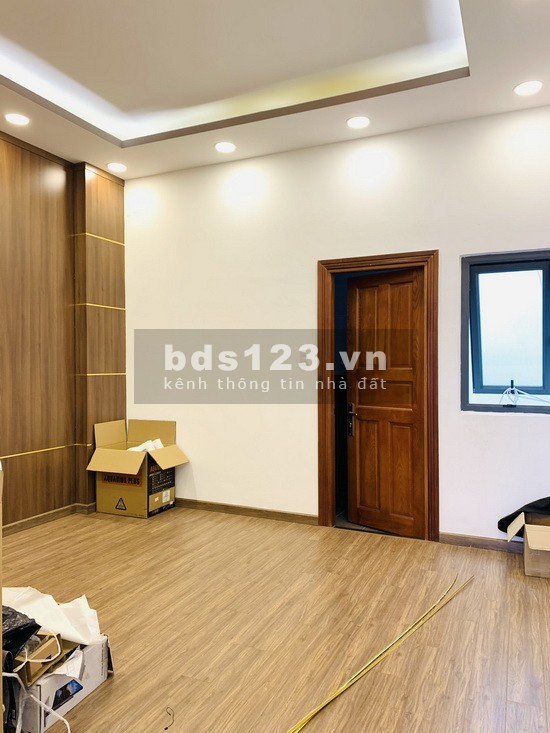 Nhà Đẹp Lung Linh 2 Lầu HXH 502 Huỳnh Tấn Phát, Phường Bình Thuận, Quận 7