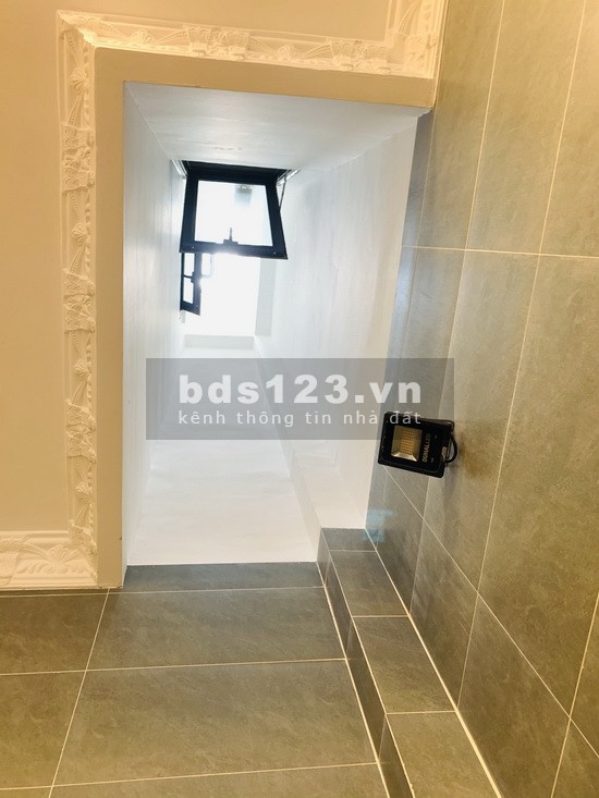 Nhà Đẹp Lung Linh 2 Lầu HXH 502 Huỳnh Tấn Phát, Phường Bình Thuận, Quận 7