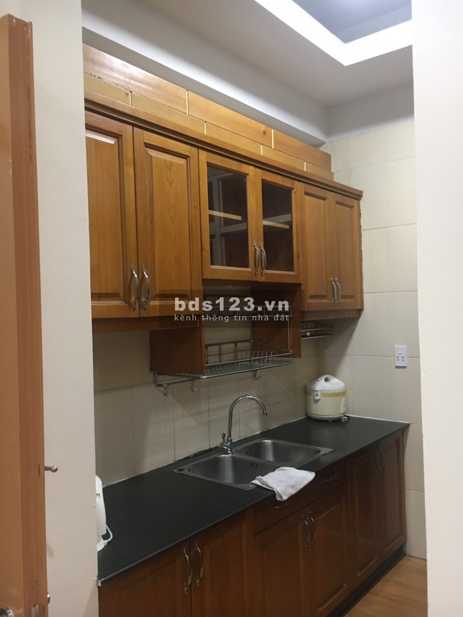 Chính chủ cần bán hai căn căn hộ Thuận Việt điều có sân vườn Đ/C 319 Lý Thường Kiệt Phường 15 Quận 11.