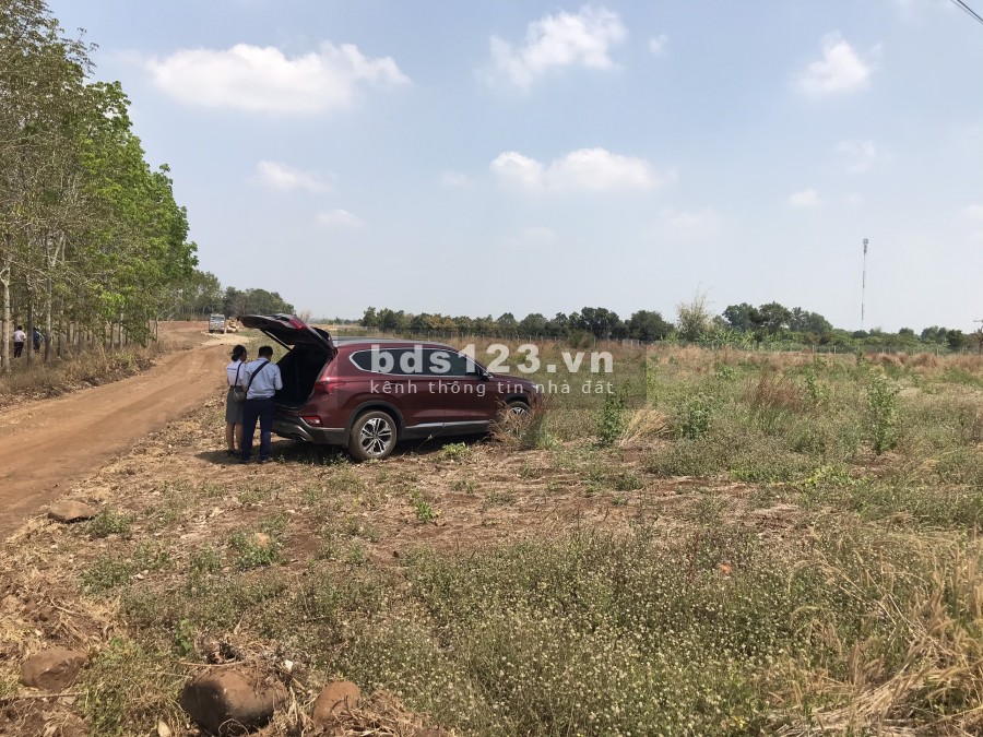 Cần bán nhanh lô đất mặt tiền Bàu Cạn, giá rẻ nhất khu vực. Lh 0393 760 544