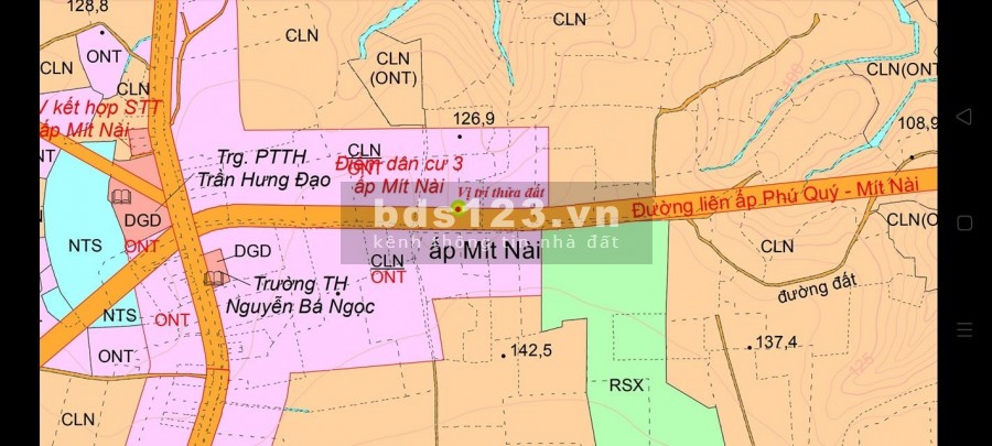 Bán đất thổ cư nằm giáp trường học, giá 300 triệu có sổ hồng riêng
