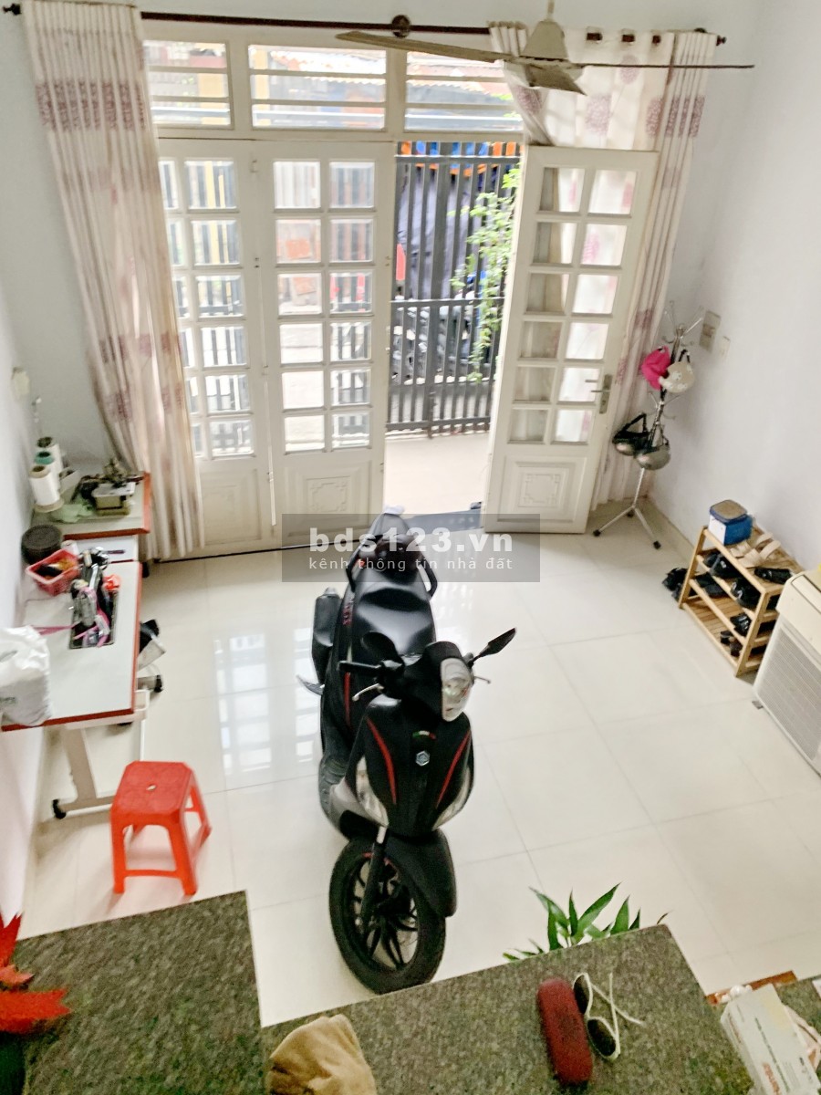 Bán nhà 2 lầu 4PN hẻm 3m 154 đường Âu Dương Lân Phường 3 Quận 8