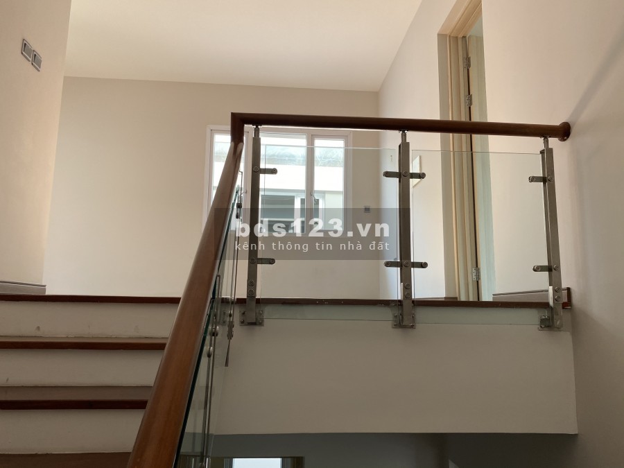 Bán biệt thự khu K Ciputra 180m2 mặt đường đôi 30m - 0974606535 Mai