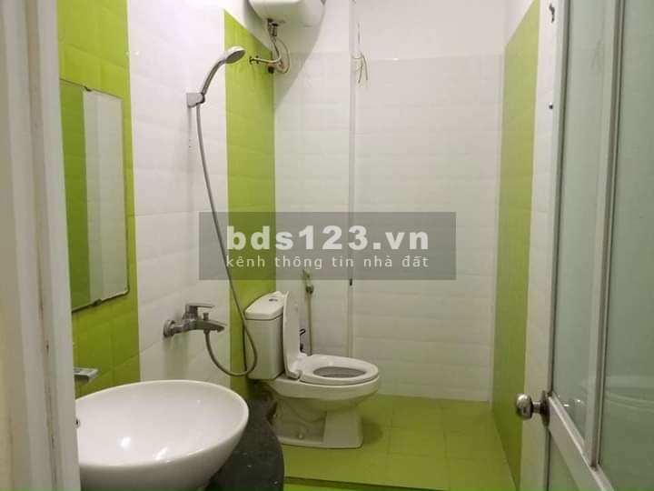 Chính chủ bán nhà phân lô cán bộ công an Xa La, Hà Đông,DT 52m2x 5.5 tầng Giá 4.75 tỷ LH 0972741489