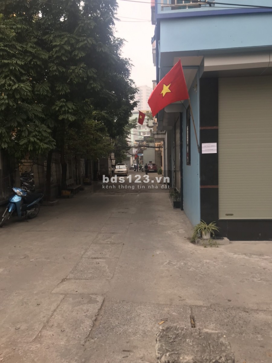 Chính chủ bán nhà phân lô cán bộ công an Xa La, Hà Đông,DT 52m2x 5.5 tầng Giá 4.75 tỷ LH 0972741489