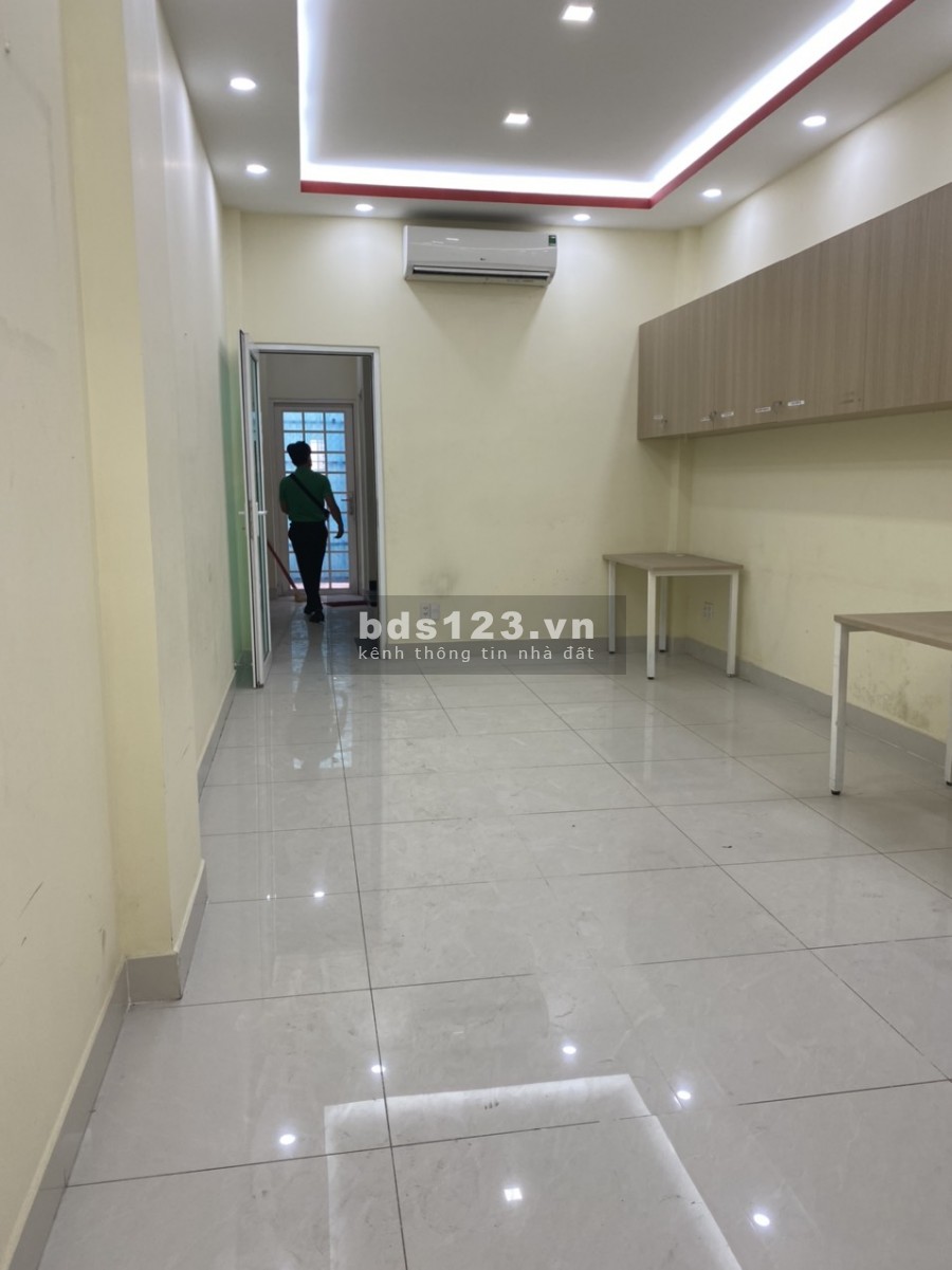Cho Thuê Nhà HXT Nguyên Hửu Canh, 4L, trống suốt – 35tr