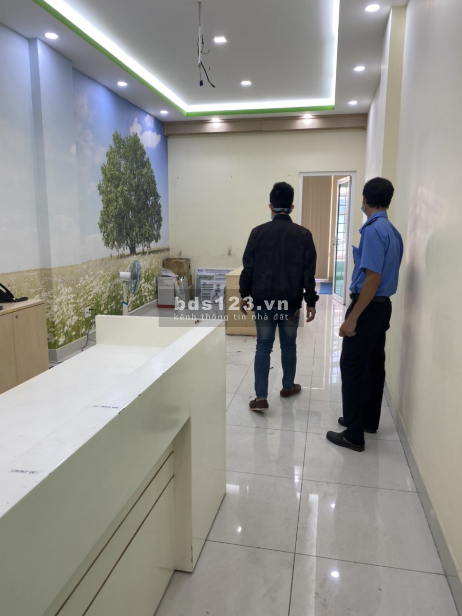 Cho Thuê Nhà HXT Nguyên Hửu Canh, 4L, trống suốt – 35tr