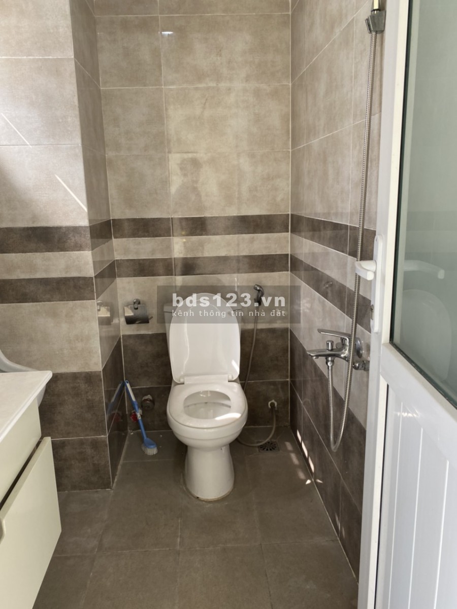 Cho Thuê Nhà HXT Nguyên Hửu Canh, 4L, trống suốt – 35tr