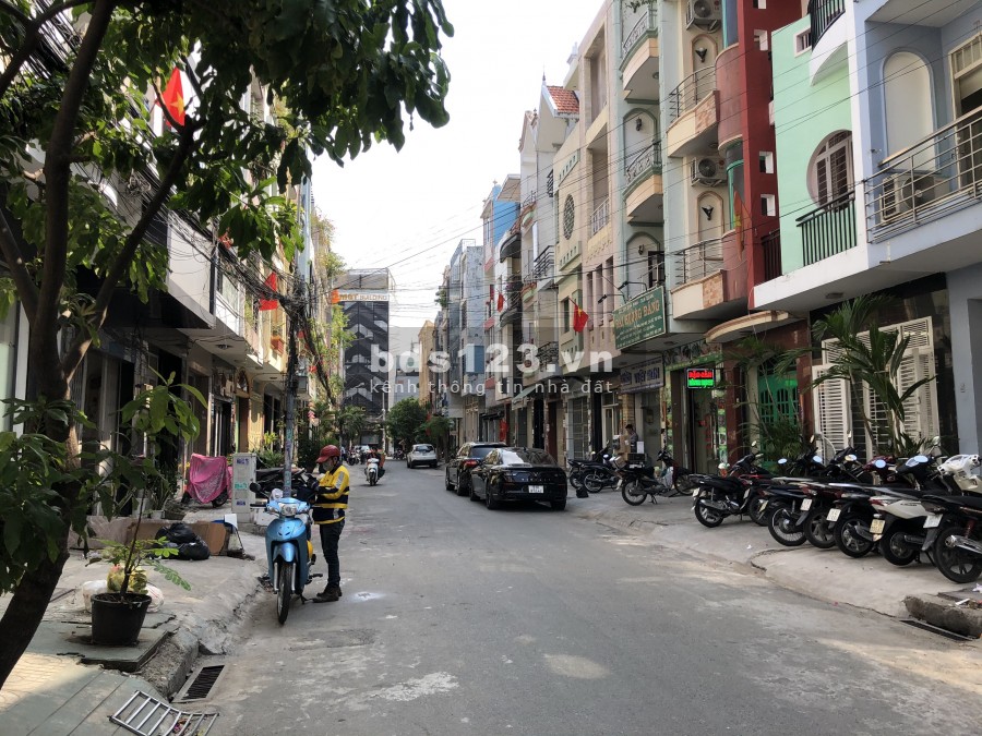 HXH Nguyễn Hữu Cảnh 4x18m 1T 4Lầu Suốt chuyên làm VP, CTY