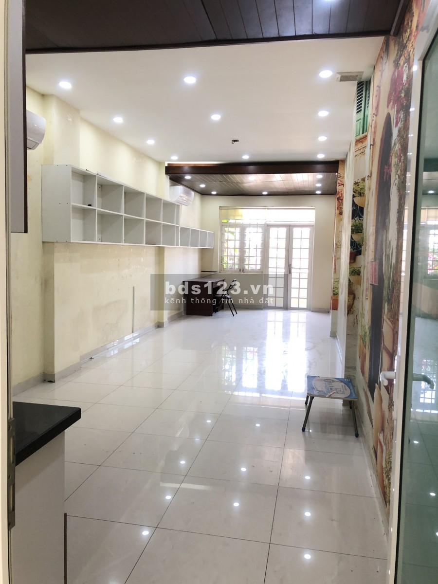HXH Nguyễn Hữu Cảnh 4x18m 1T 4Lầu Suốt chuyên làm VP, CTY