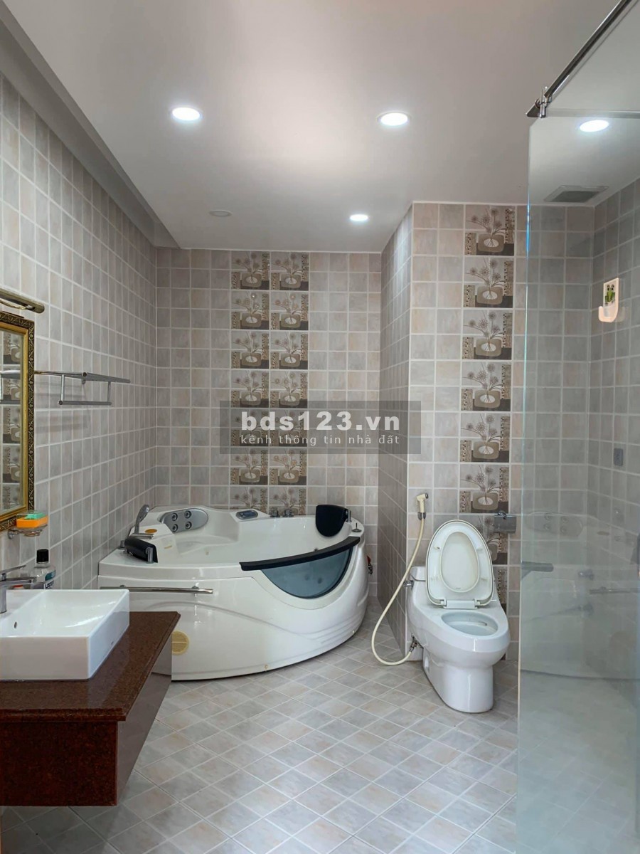 Bán gấp Biệt thự TT Quận Tân Phú, tặng nội thất, dt 120m2, 4 tầng, ngang 8m, giá 23 tỷ