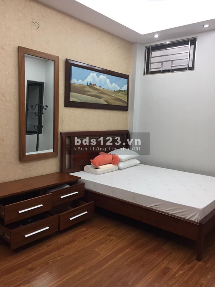 Nhà đep Hào Nam, TT Đống Đa. DT 55m2, MT 5.29m, 5 tầng hiện đại, ô tô vào nhà