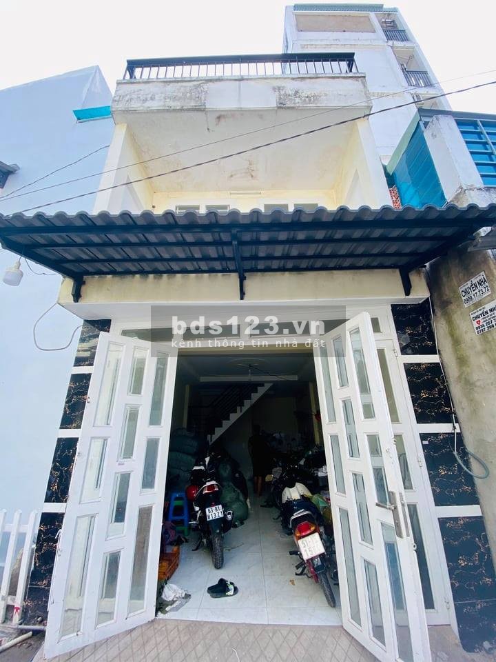 Bấn gấp nhà HXH Nguyễn Văn Khối 2 tầng 80m2, vị trí đẹp, giá nhỉnh 3 tỷ